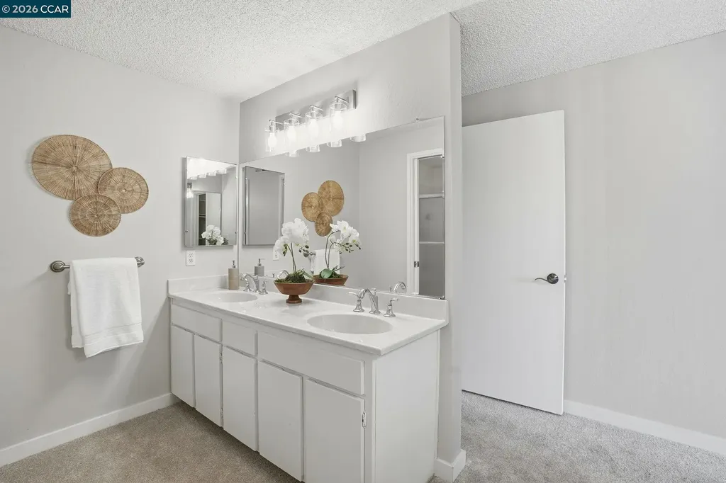 1221 Avenida Sevilla Walnut Creek CA 94595