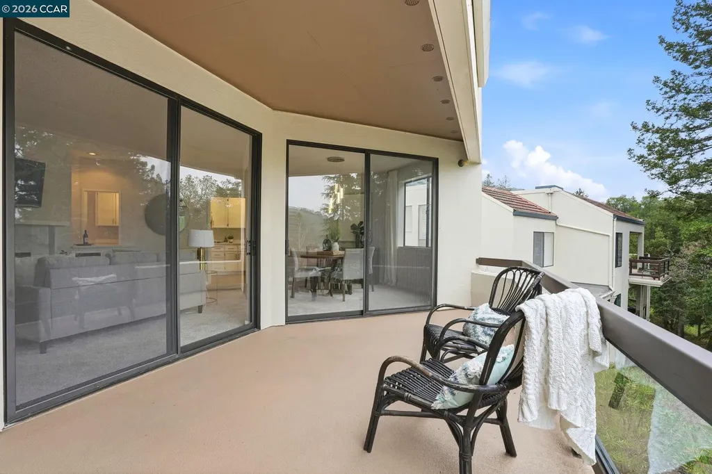 1221 Avenida Sevilla Walnut Creek CA 94595