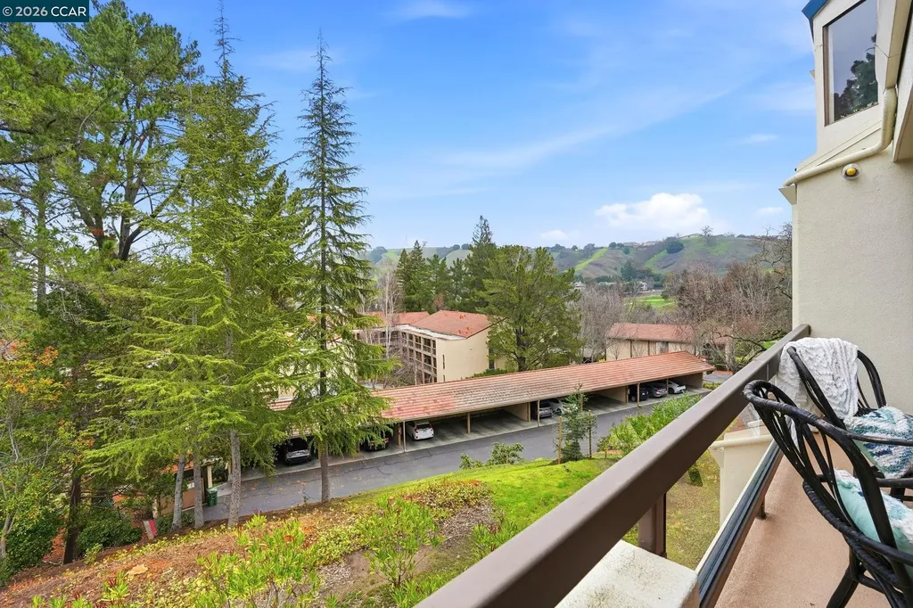 1221 Avenida Sevilla Walnut Creek CA 94595