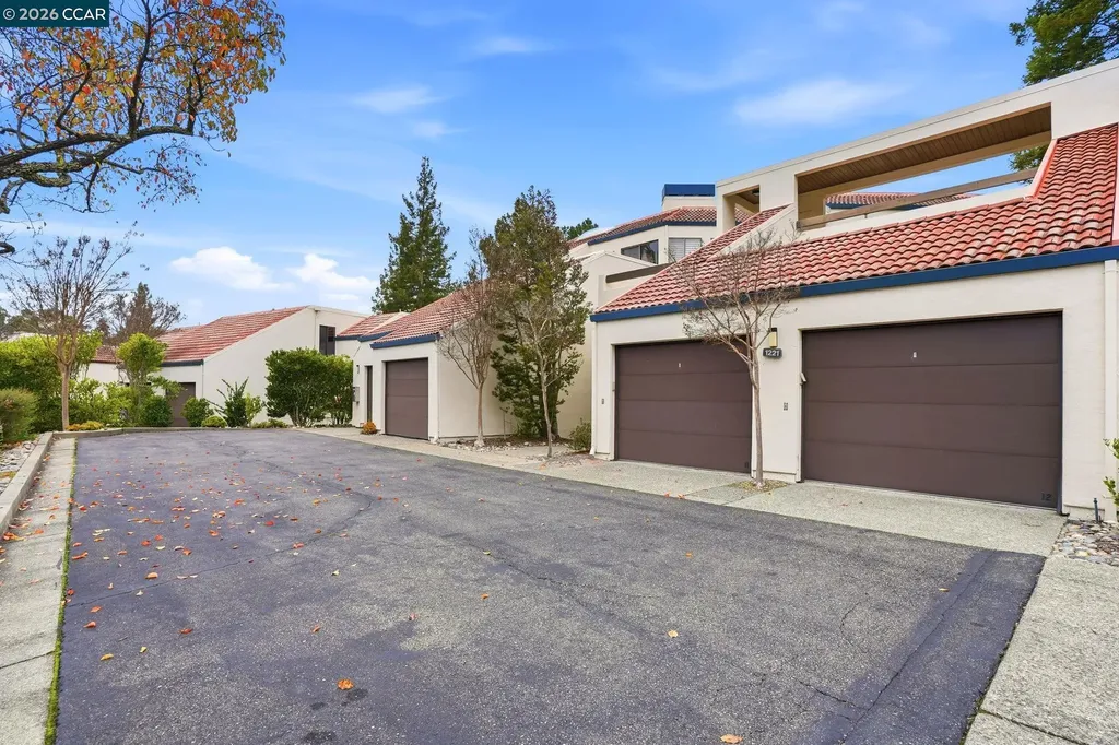 1221 Avenida Sevilla Walnut Creek CA 94595