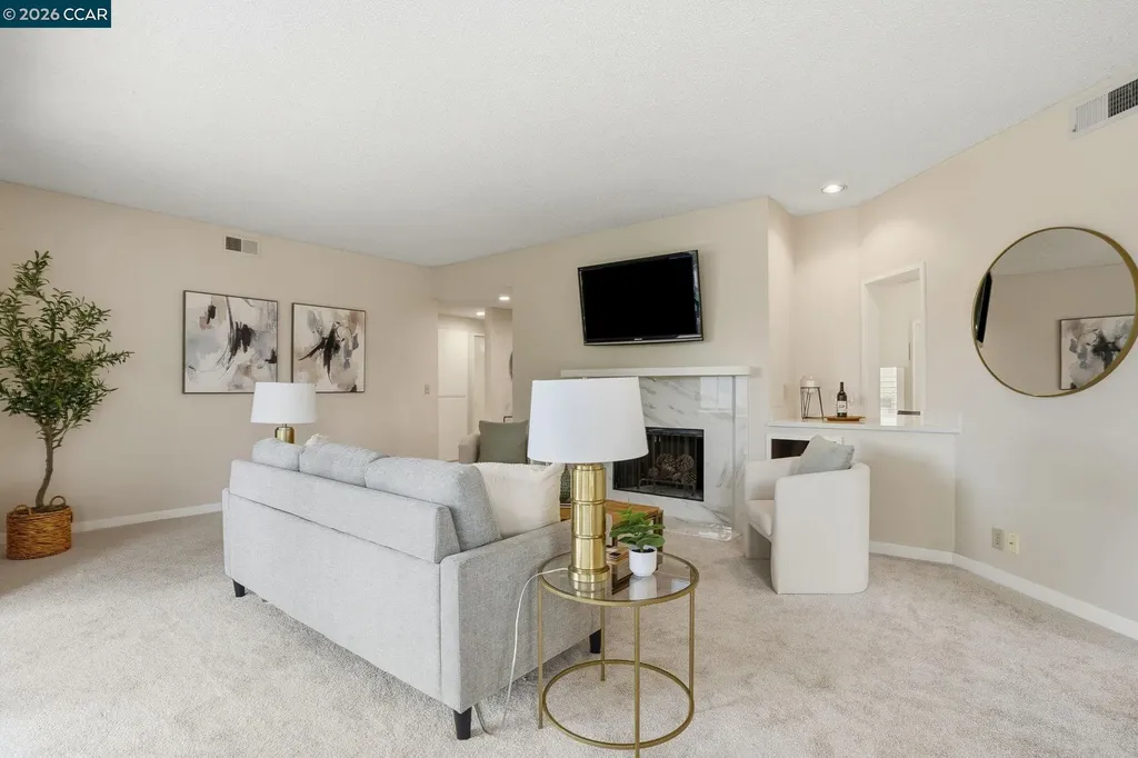 1221 Avenida Sevilla Walnut Creek CA 94595