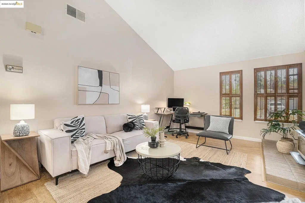 1039 Village Oaks Drive Martinez CA 94553
