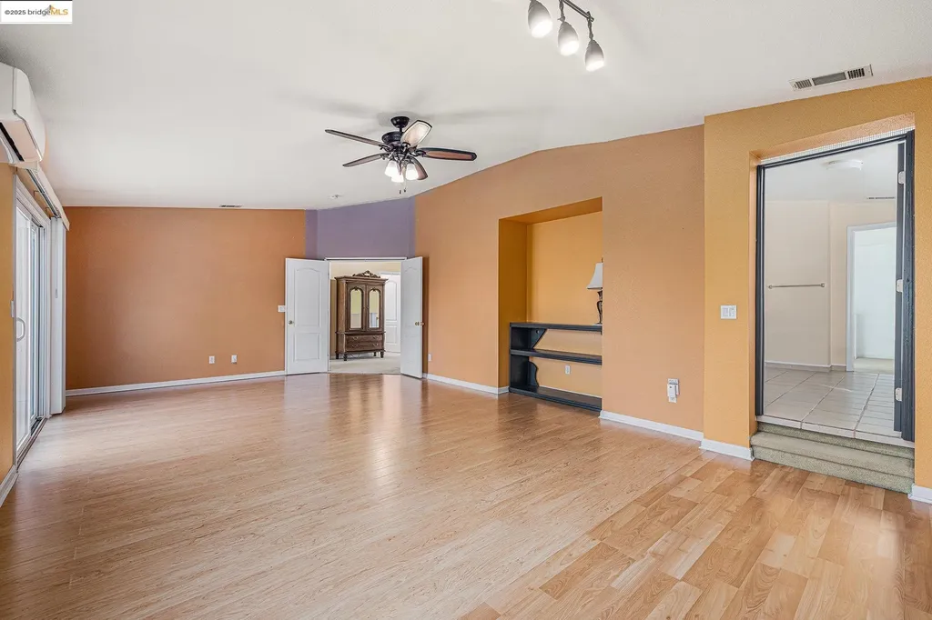 1126 Oakpoint Drive Bay Point CA 94565