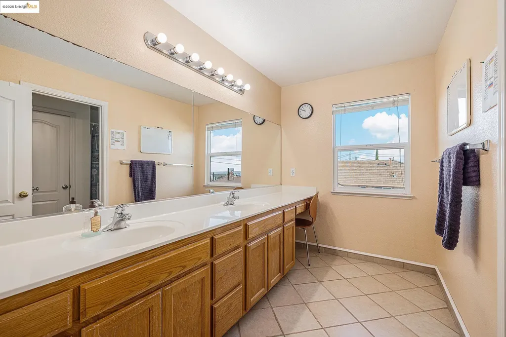 1126 Oakpoint Drive Bay Point CA 94565