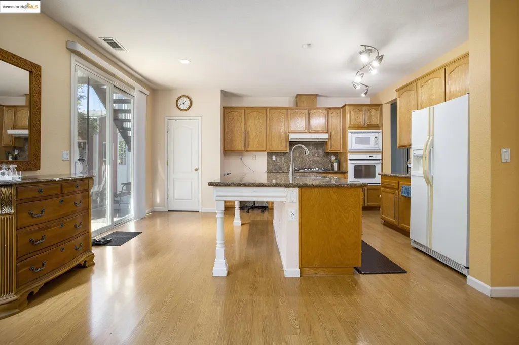 1126 Oakpoint Drive Bay Point CA 94565