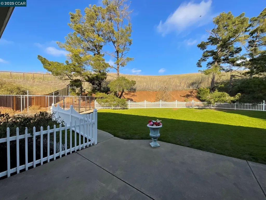 403 Gerald Court Benicia CA 94510