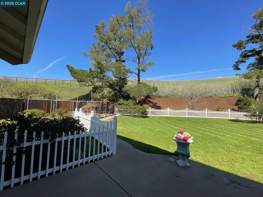 403 Gerald Court Benicia CA 94510