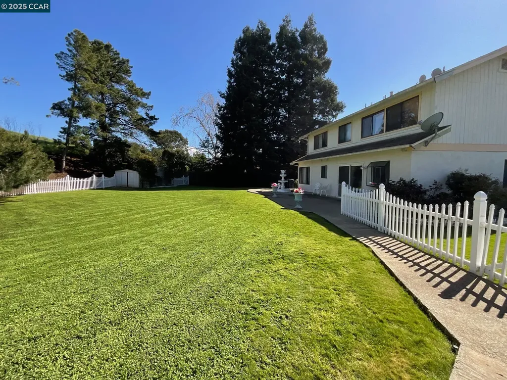 403 Gerald Court Benicia CA 94510