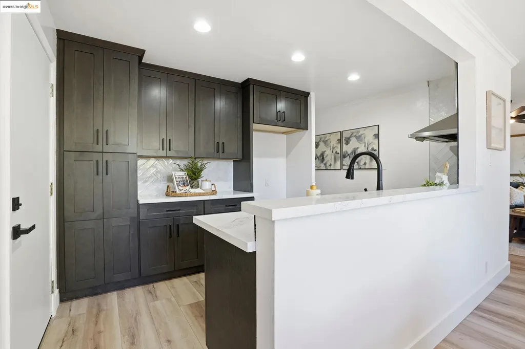 168 High Street Martinez CA 94553