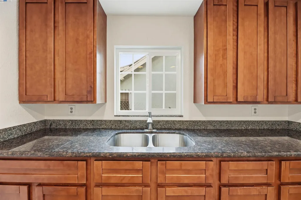 3123 Beaumont Oakland CA 94602