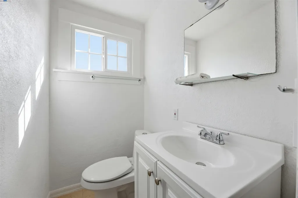 3123 Beaumont Oakland CA 94602