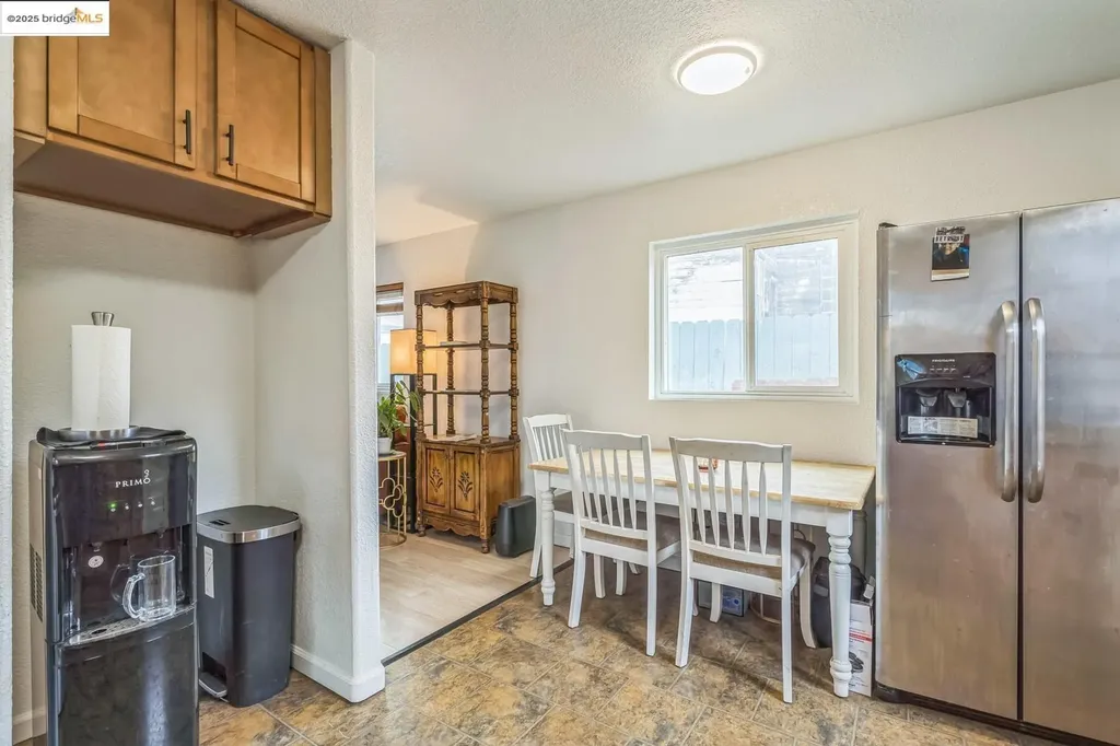 874 Pine Street Oakland CA 94607