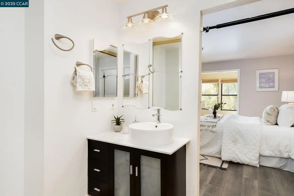 1722 Villa Way Walnut Creek CA 94595