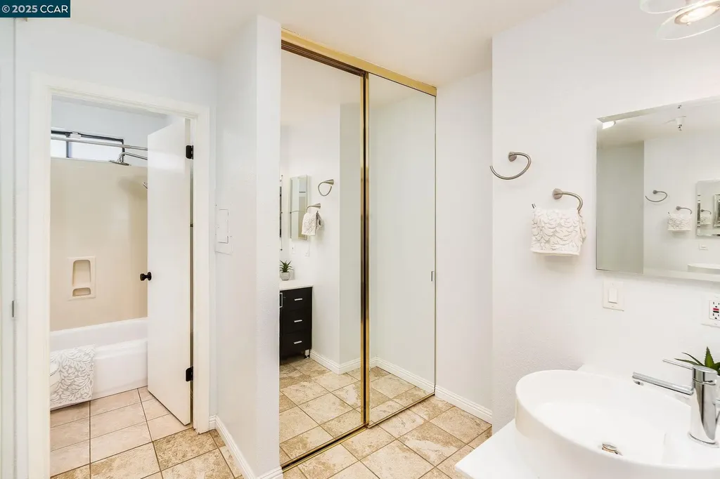 1722 Villa Way Walnut Creek CA 94595