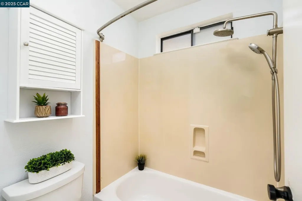 1722 Villa Way Walnut Creek CA 94595