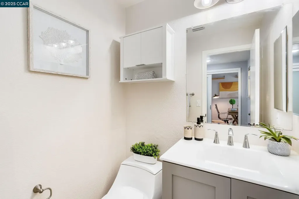 1722 Villa Way Walnut Creek CA 94595