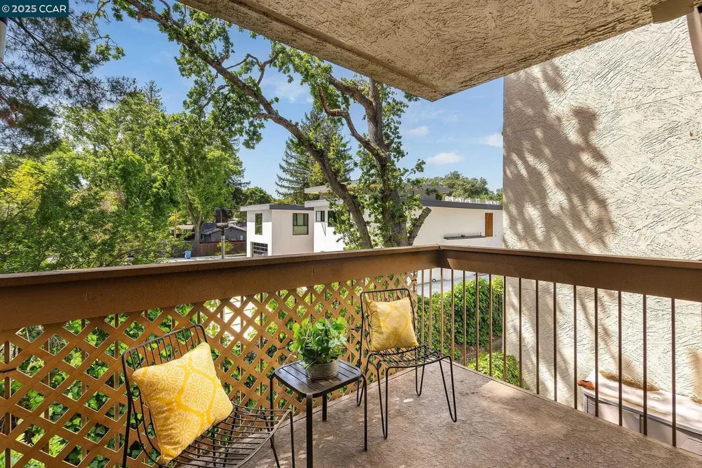 1722 Villa Way Walnut Creek CA 94595