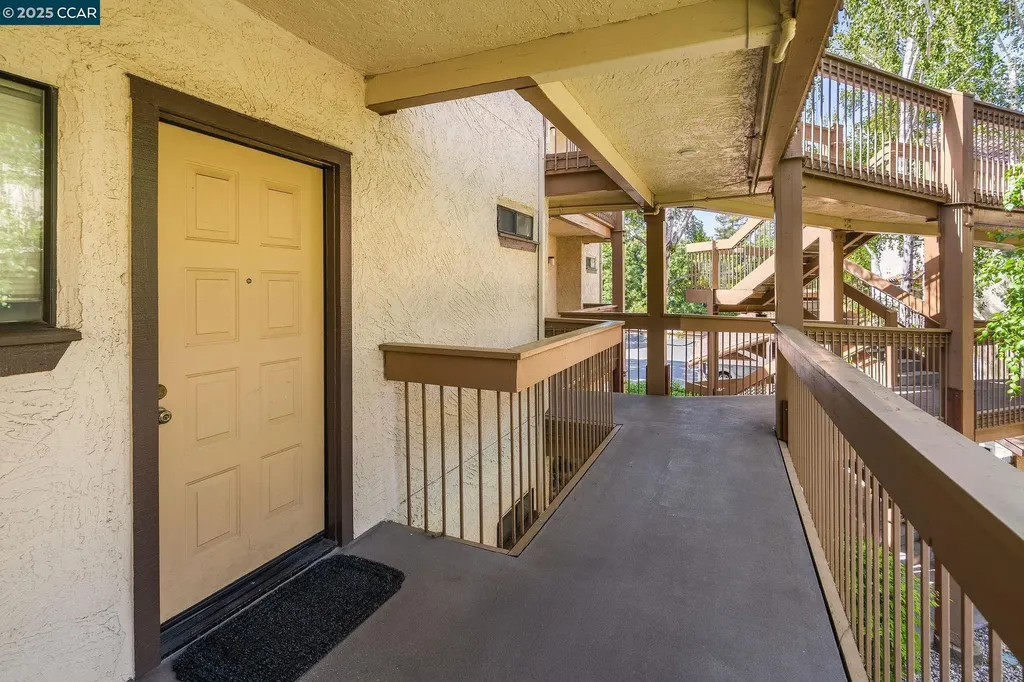 1722 Villa Way Walnut Creek CA 94595