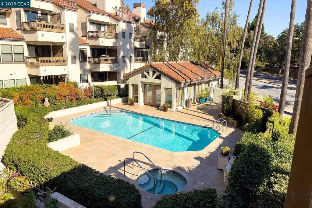 1722 Villa Way Walnut Creek CA 94595