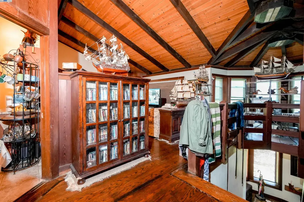 21 Red Rock Way San Rafael CA 94903