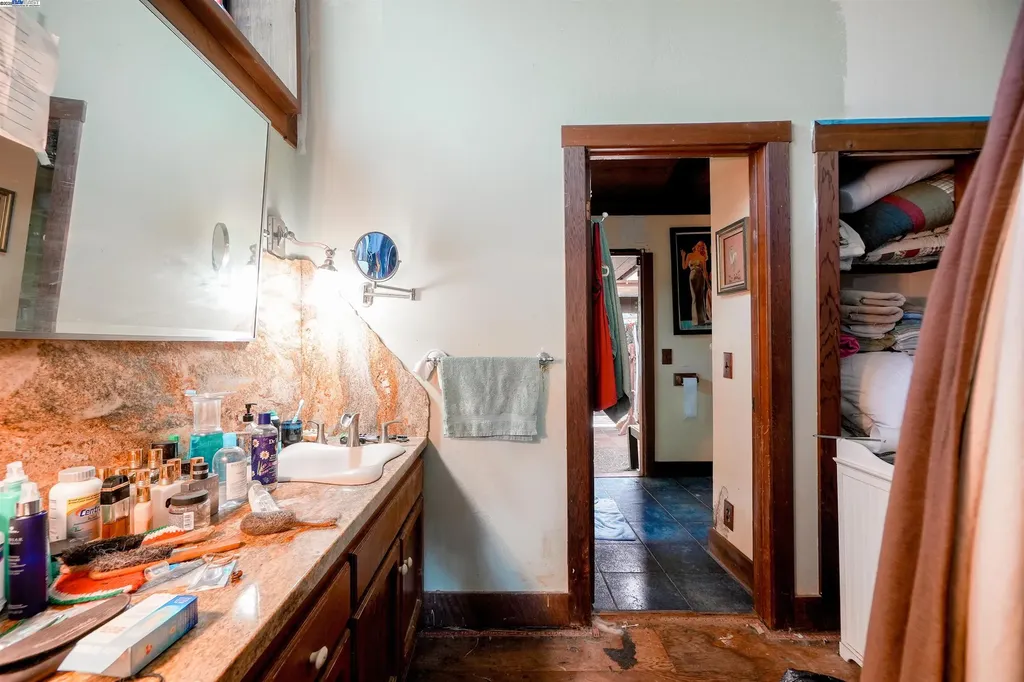 21 Red Rock Way San Rafael CA 94903