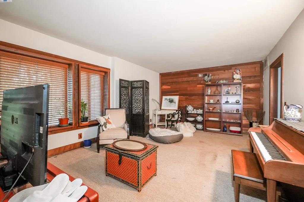 21 Red Rock Way San Rafael CA 94903