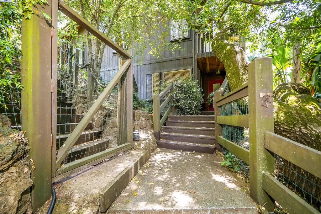 21 Red Rock Way San Rafael CA 94903