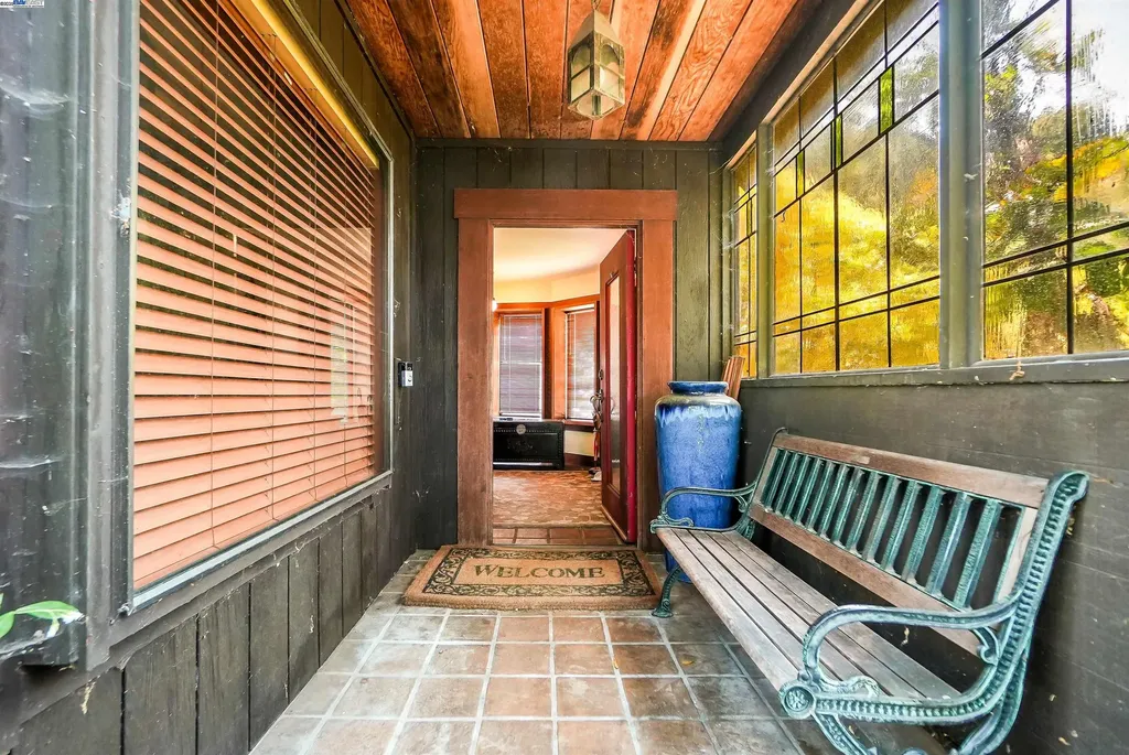 21 Red Rock Way San Rafael CA 94903