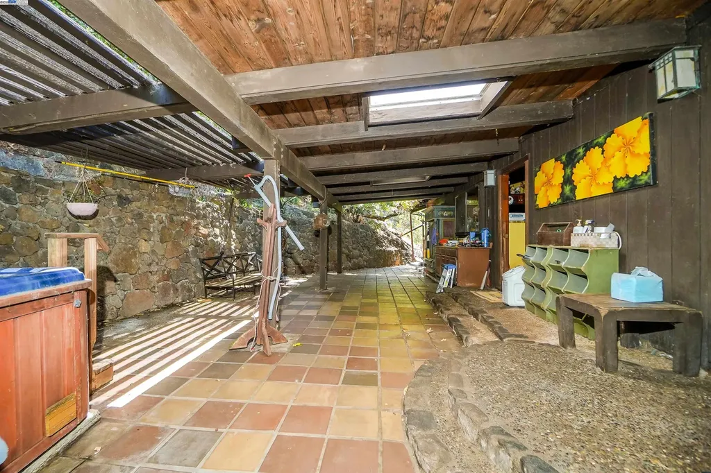 21 Red Rock Way San Rafael CA 94903