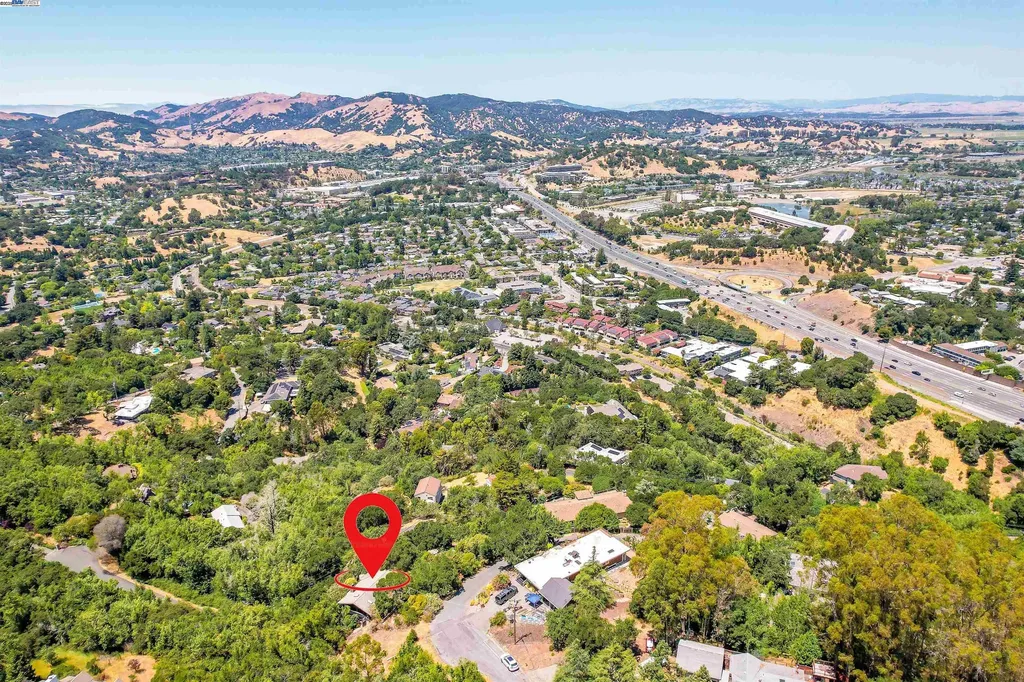 21 Red Rock Way San Rafael CA 94903
