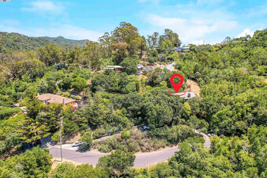 21 Red Rock Way San Rafael CA 94903