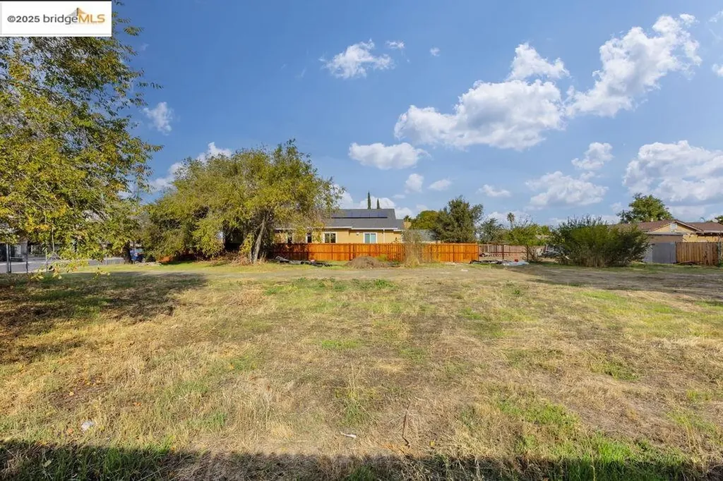 64 Bella Monte Avenue Bay Point CA 94565