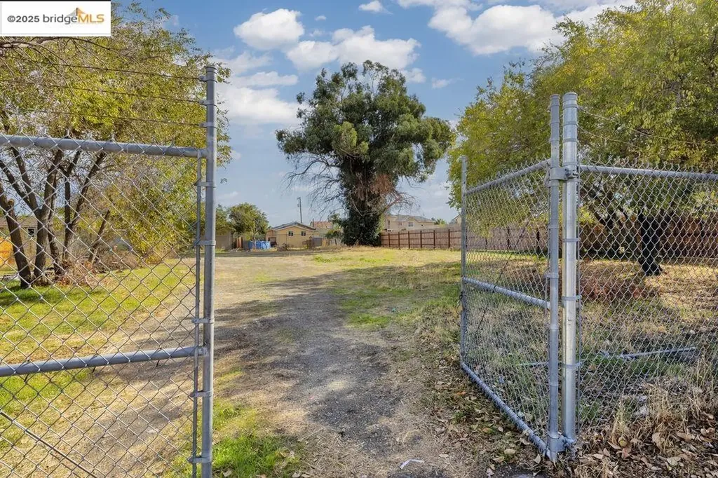 64 Bella Monte Avenue Bay Point CA 94565