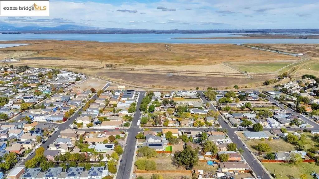 64 Bella Monte Avenue Bay Point CA 94565