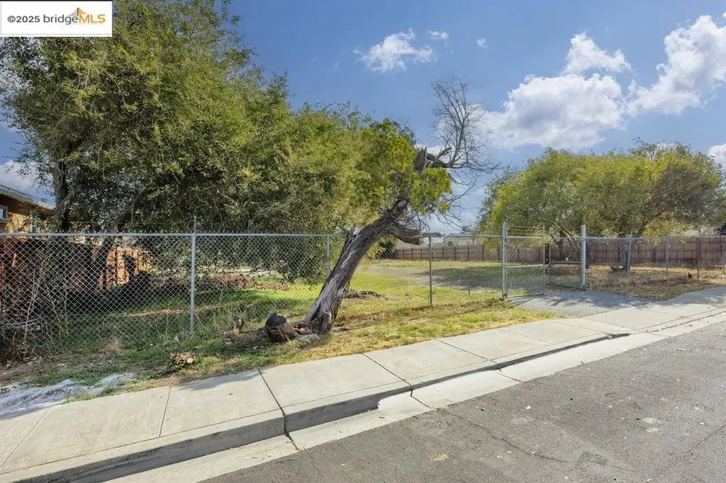 64 Bella Monte Avenue Bay Point CA 94565