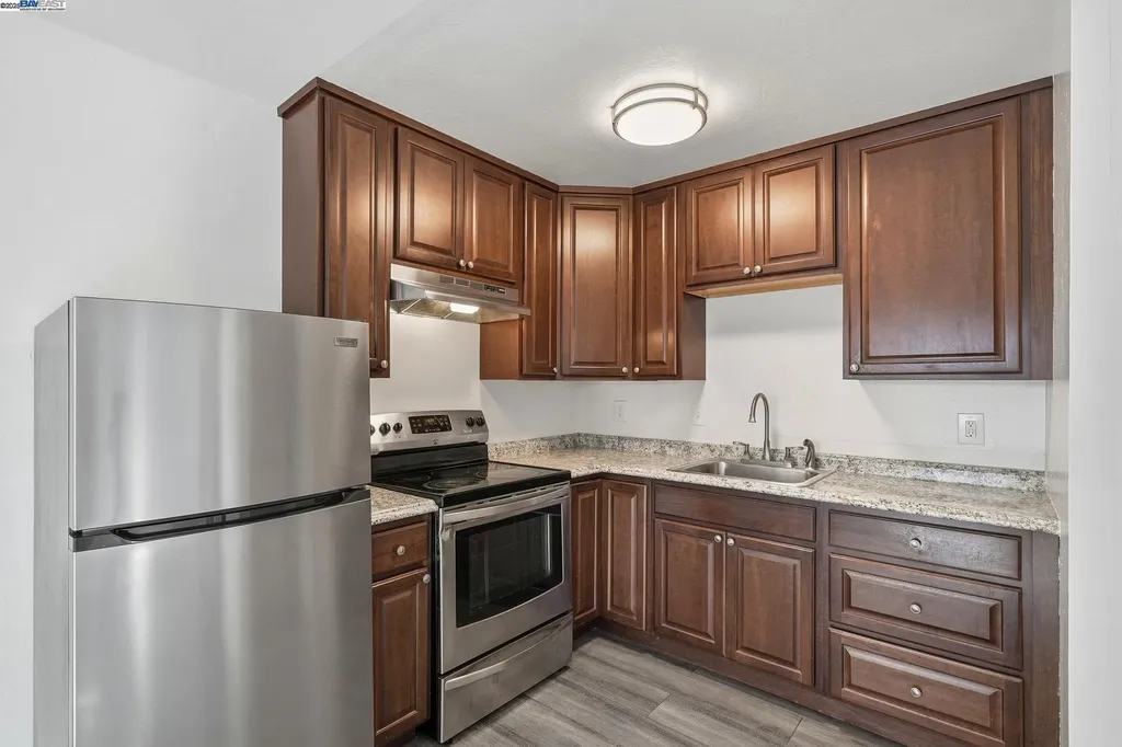 7595 Amador Valley Boulevard Dublin CA 94568