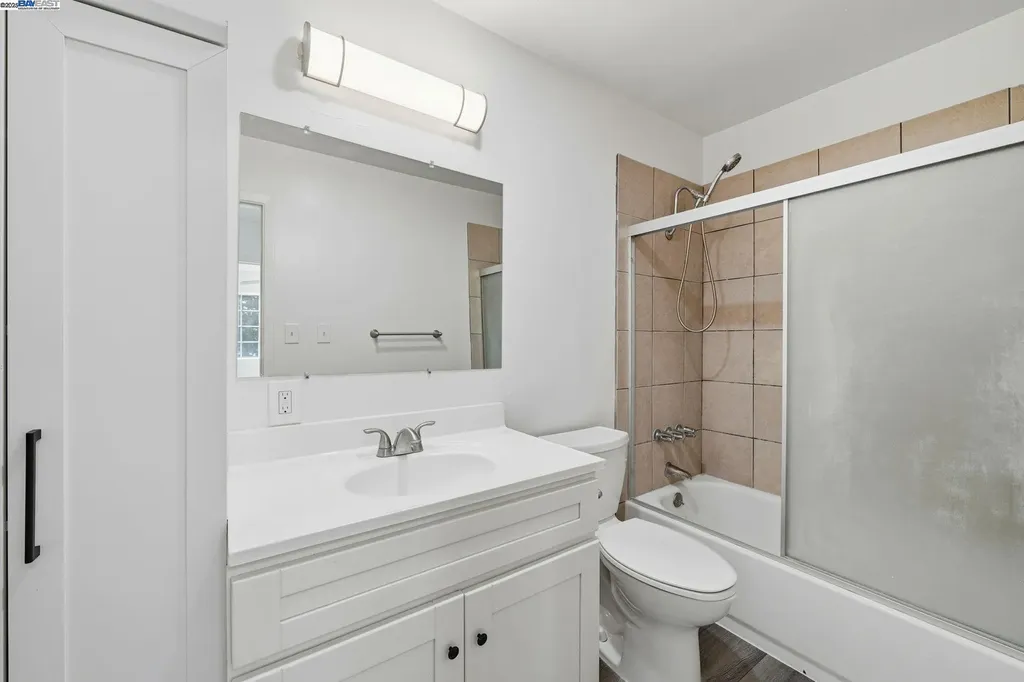 7595 Amador Valley Boulevard Dublin CA 94568