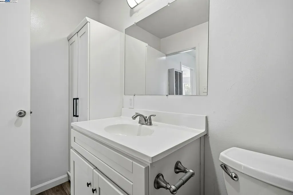 7595 Amador Valley Boulevard Dublin CA 94568