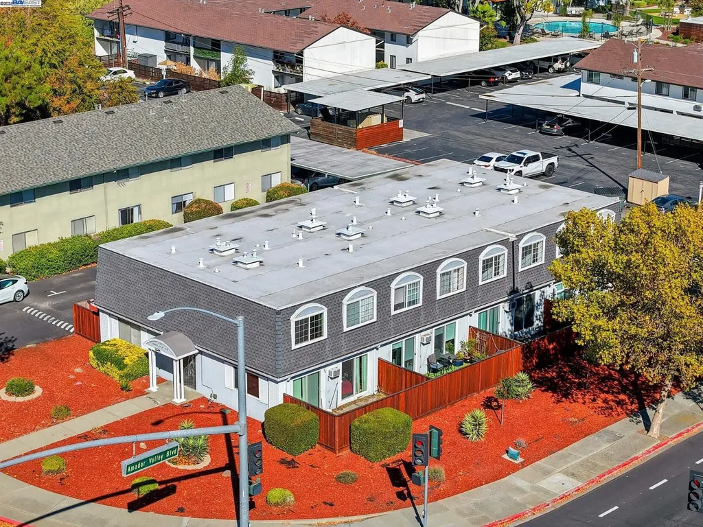 7595 Amador Valley Boulevard Dublin CA 94568