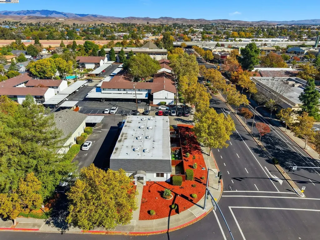 7595 Amador Valley Boulevard Dublin CA 94568