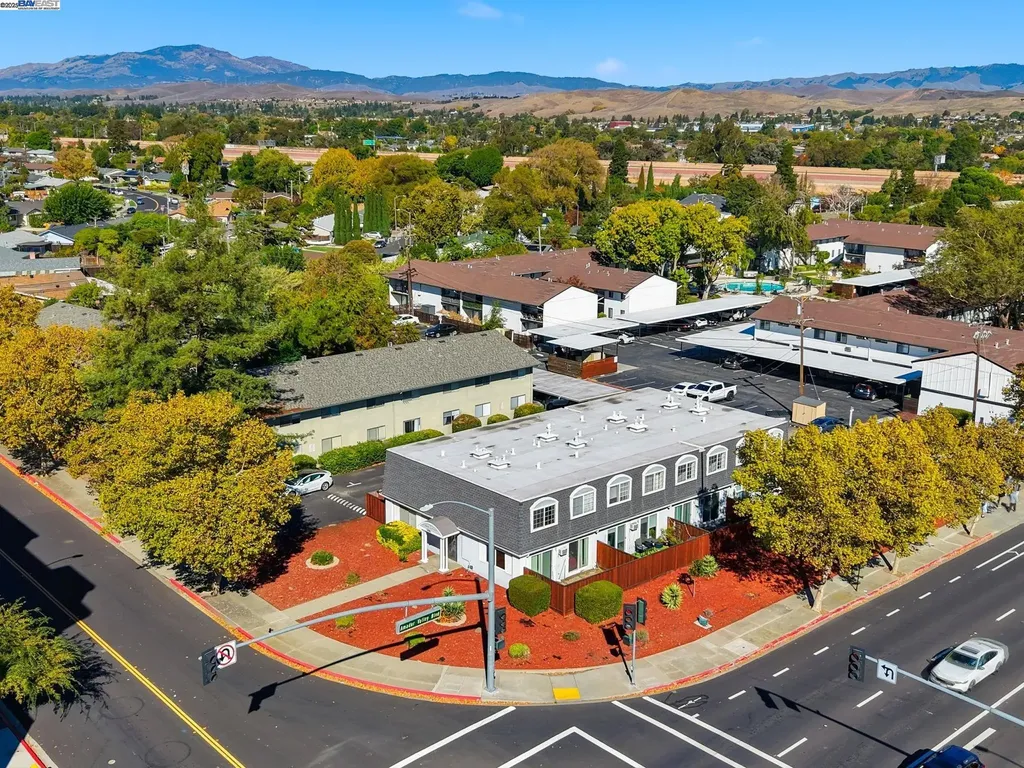 7595 Amador Valley Boulevard Dublin CA 94568