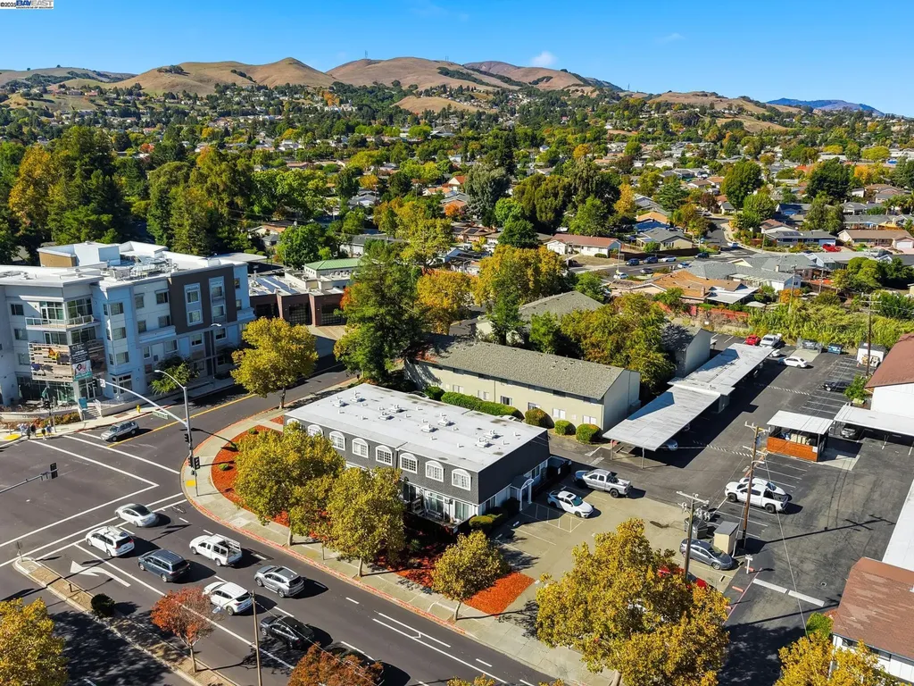 7595 Amador Valley Boulevard Dublin CA 94568