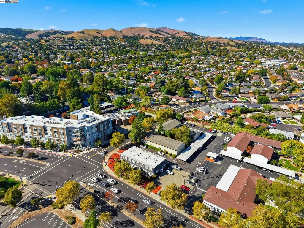7595 Amador Valley Boulevard Dublin CA 94568