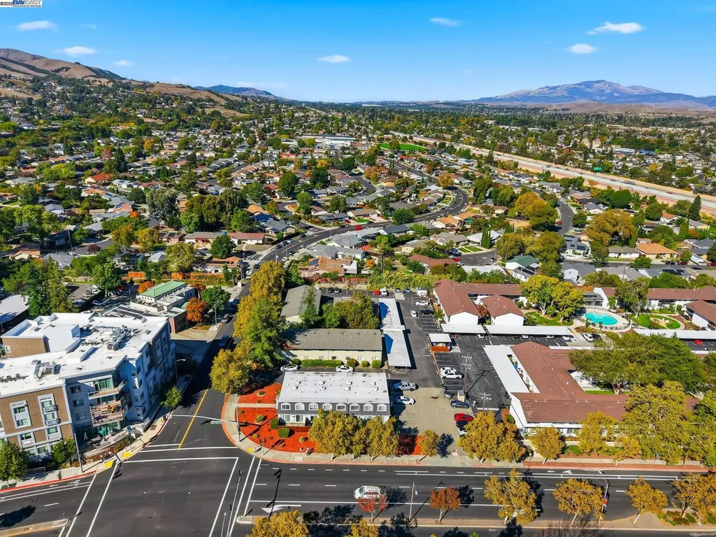 7595 Amador Valley Boulevard Dublin CA 94568