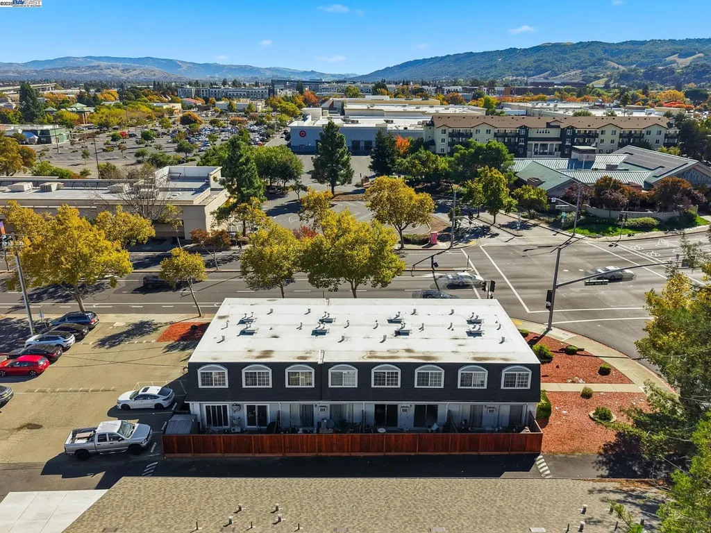 7595 Amador Valley Boulevard Dublin CA 94568