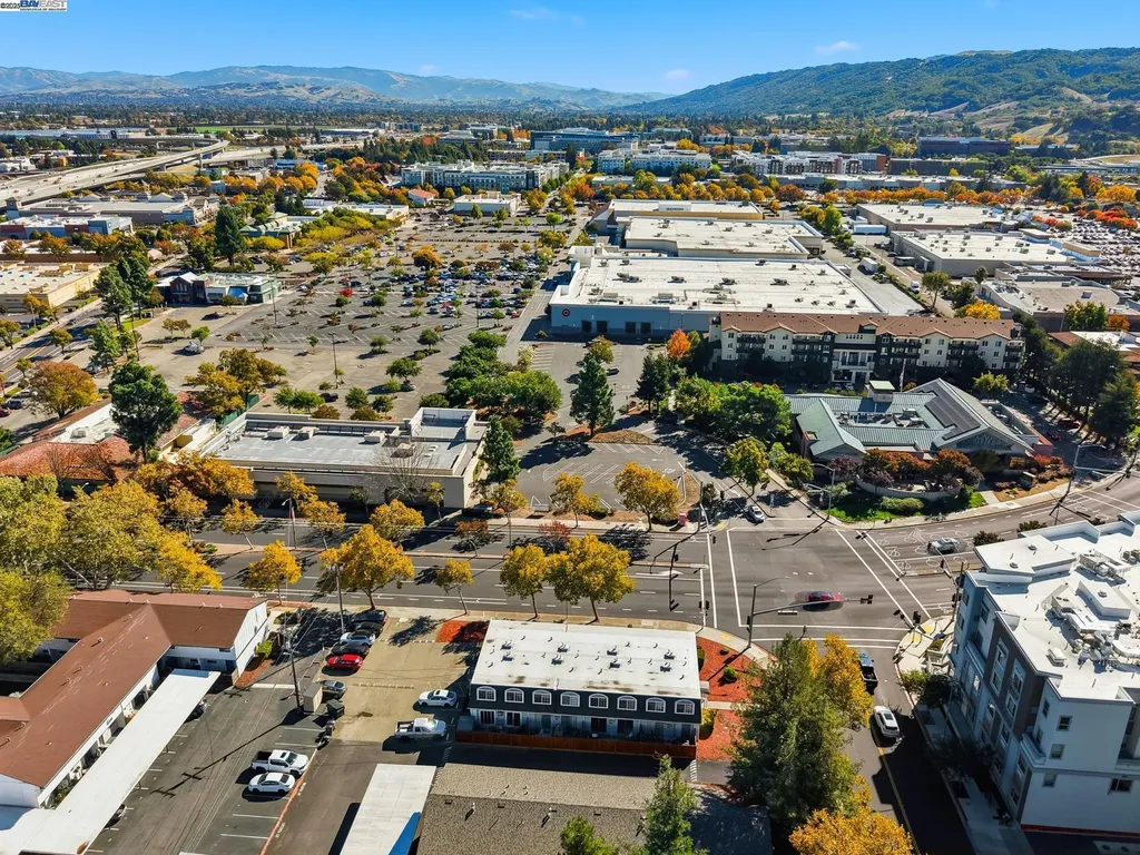 7595 Amador Valley Boulevard Dublin CA 94568