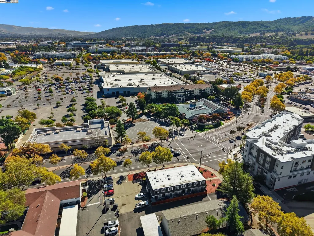 7595 Amador Valley Boulevard Dublin CA 94568