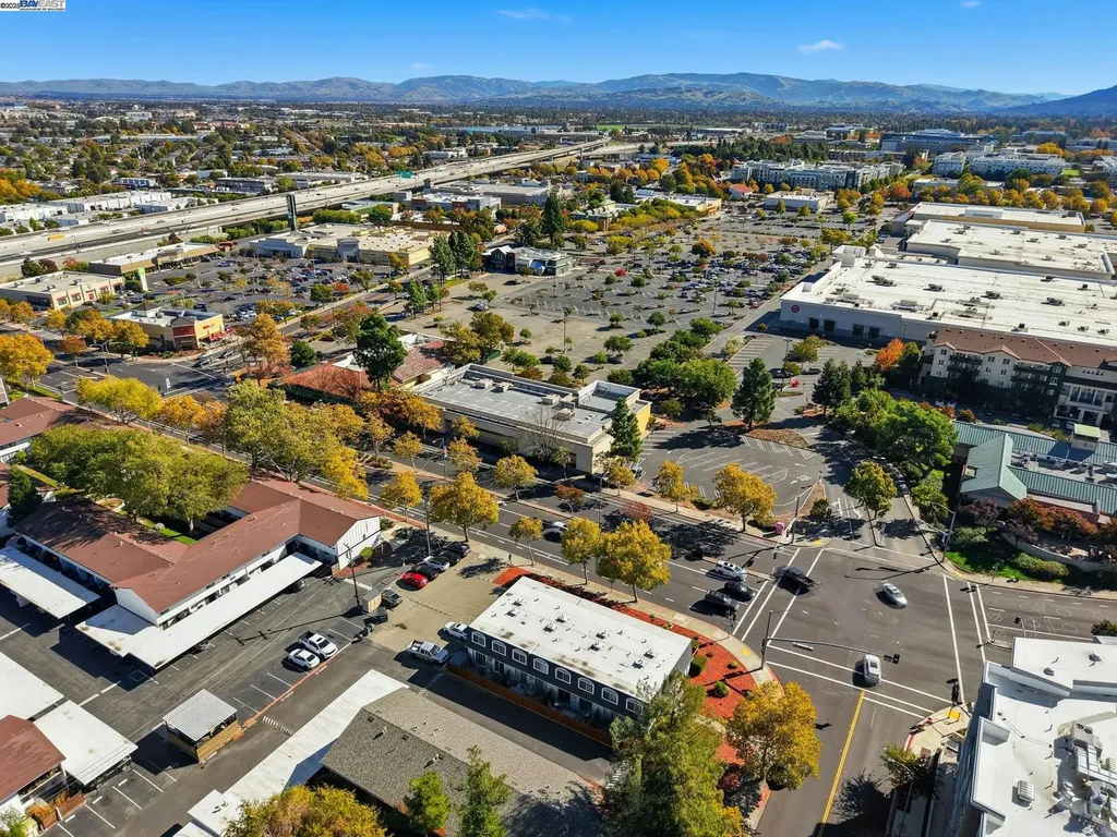 7595 Amador Valley Boulevard Dublin CA 94568