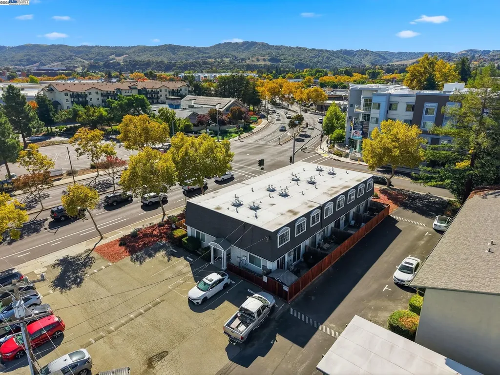 7595 Amador Valley Boulevard Dublin CA 94568