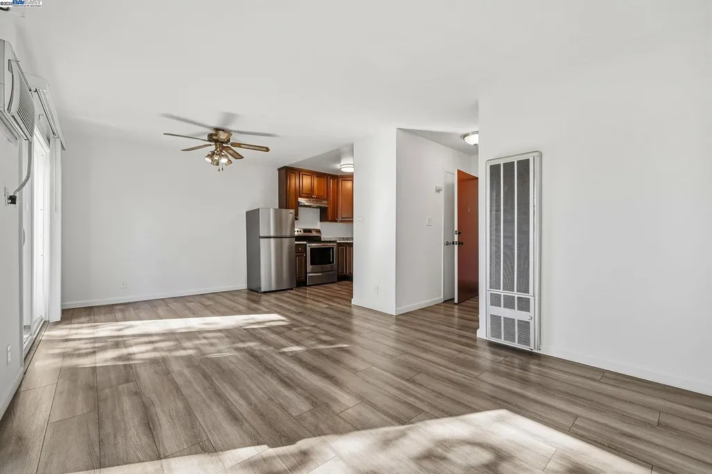7595 Amador Valley Boulevard Dublin CA 94568